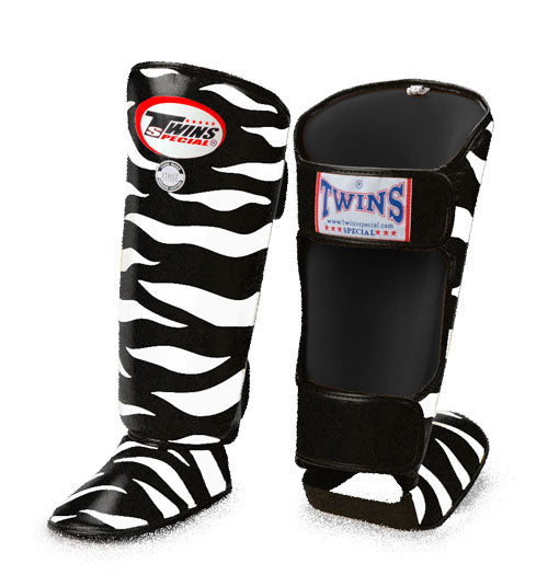 TWINS Tiger Shin Guards- Premium Leather- Black