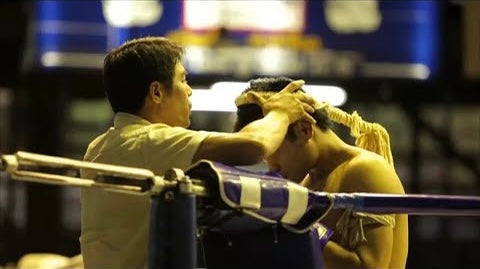 Load video: Muay Thai Pass It On - an inspirational short film featuring Samart Payakaroon and Sangtiennoi